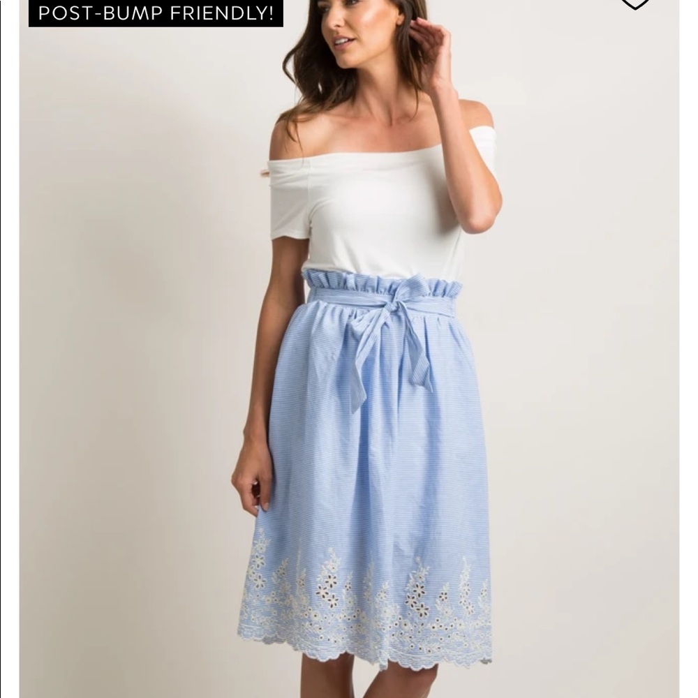 Blue pinkblush maternity skirt in size small